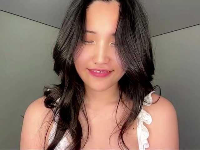 NoreenSemetara live cam on BongaCams