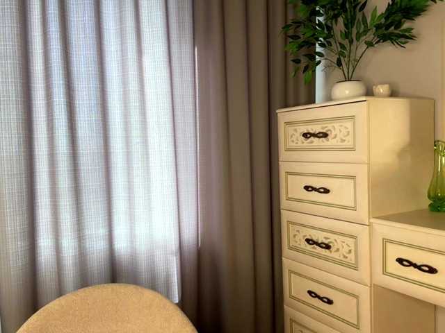 NoreenSemetara live cam on BongaCams