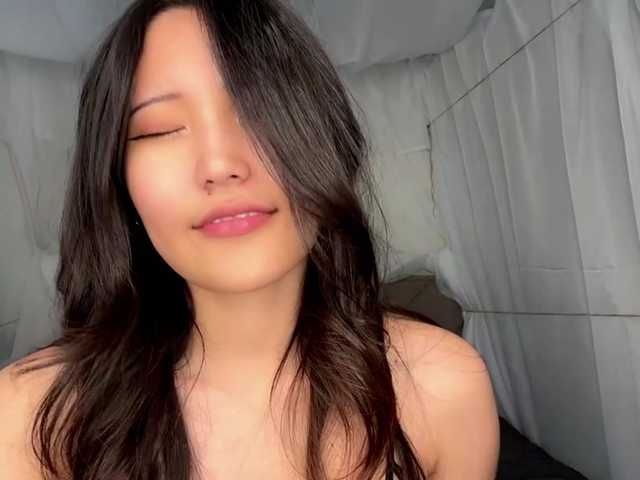 NoreenSemetara live cam on BongaCams