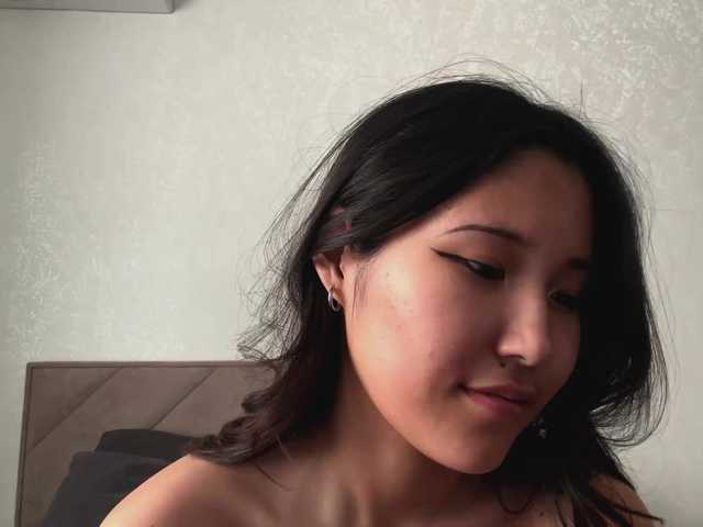 NoreenSemetara live cam on BongaCams