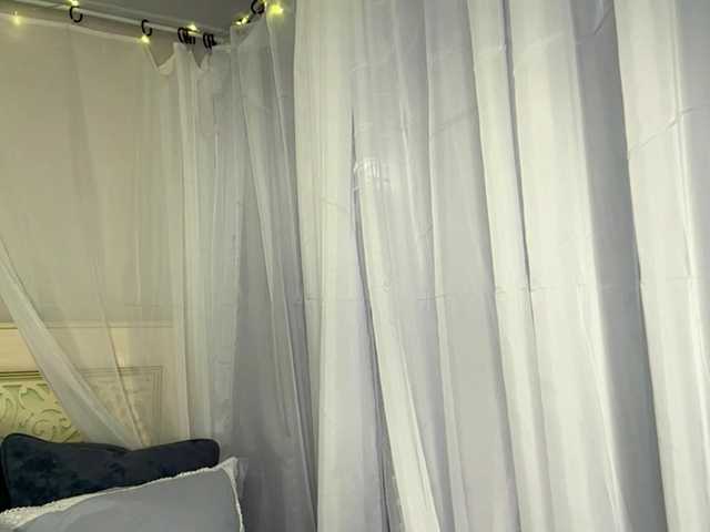 NoreenSemetara live cam on BongaCams