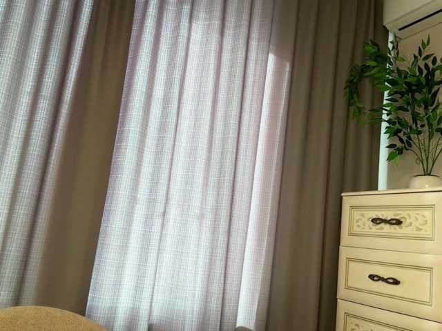 NoreenSemetara live cam on BongaCams