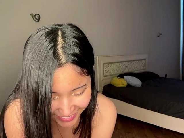 NoreenSemetara live cam on BongaCams