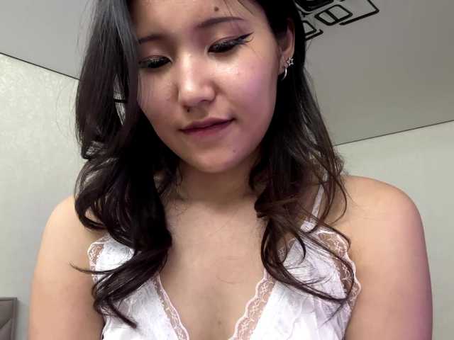 NoreenSemetara live cam on BongaCams