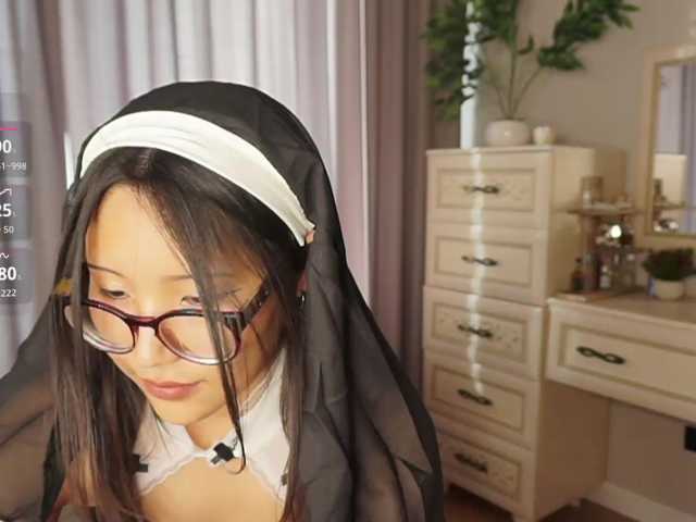 NoreenSemetara live cam on BongaCams