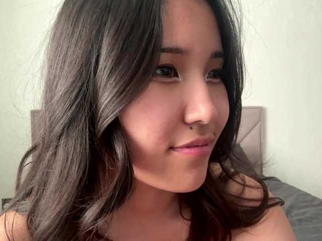 NoreenSemetara live cam on BongaCams