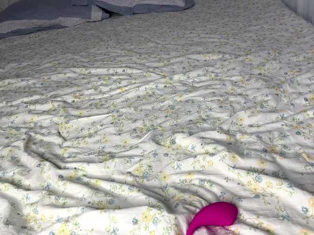 NoreenSemetara live cam on BongaCams