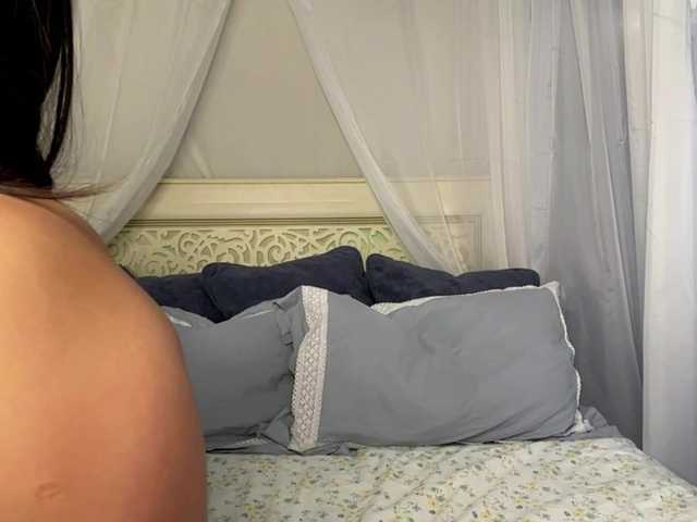 NoreenSemetara live cam on BongaCams