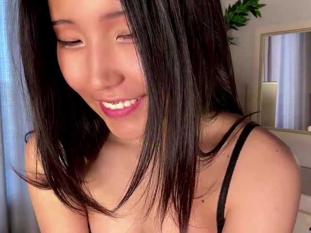 NoreenSemetara live cam on BongaCams