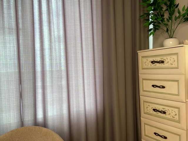 NoreenSemetara live cam on BongaCams