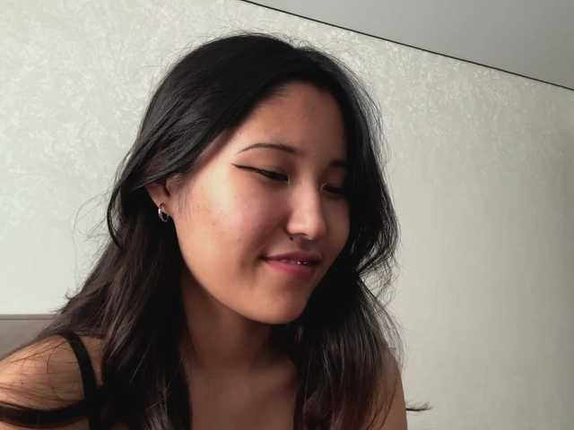 NoreenSemetara live cam on BongaCams