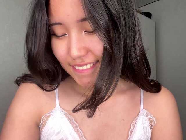 NoreenSemetara live cam on BongaCams