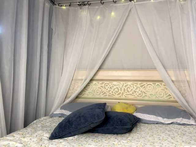 NoreenSemetara live cam on BongaCams