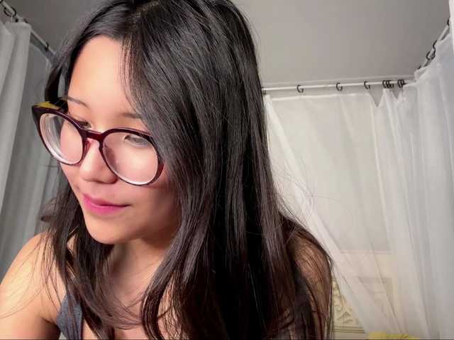 NoreenSemetara live cam on BongaCams