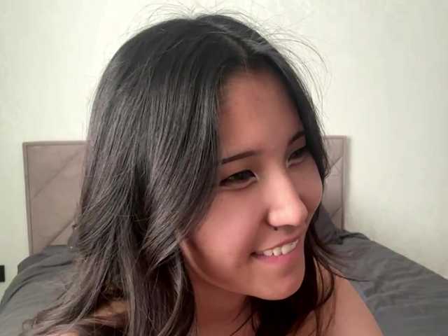 NoreenSemetara live cam on BongaCams