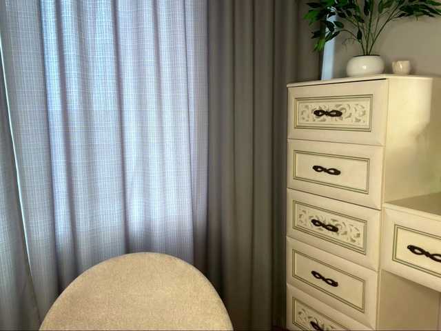 NoreenSemetara live cam on BongaCams