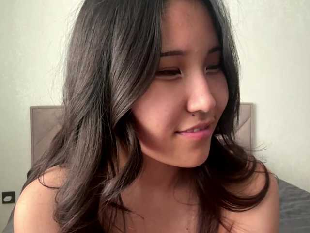 NoreenSemetara live cam on BongaCams
