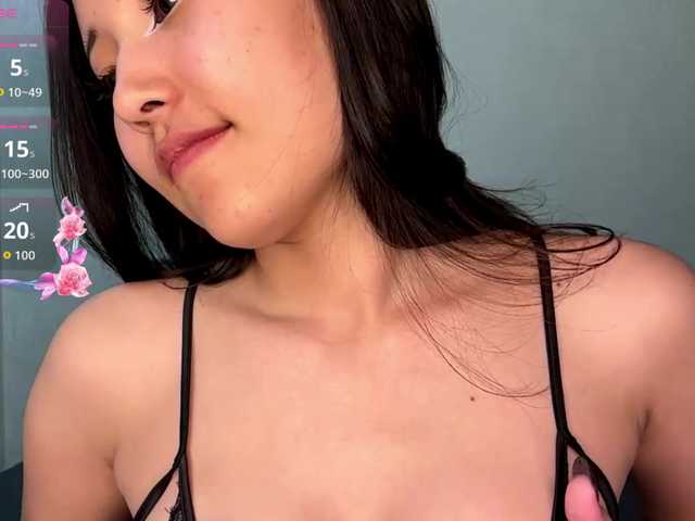NoreenSemetara live cam on BongaCams