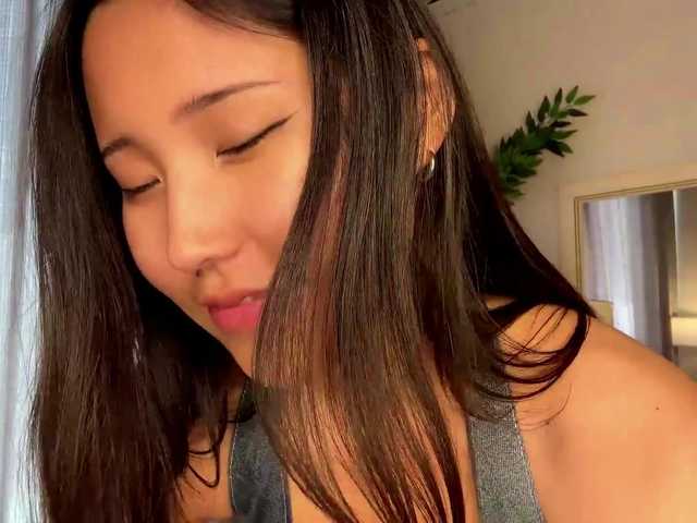 NoreenSemetara live cam on BongaCams