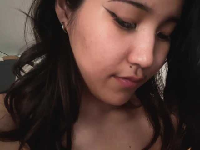 NoreenSemetara live cam on BongaCams