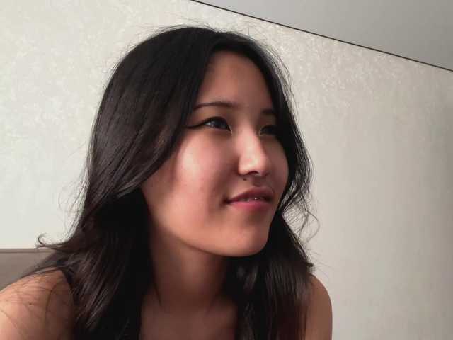 NoreenSemetara live cam on BongaCams