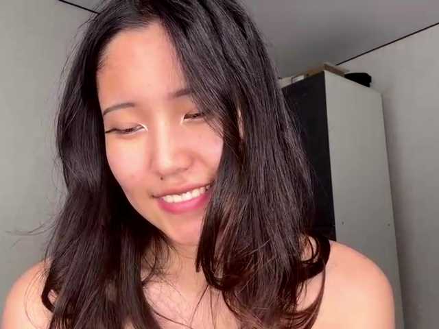 NoreenSemetara live cam on BongaCams