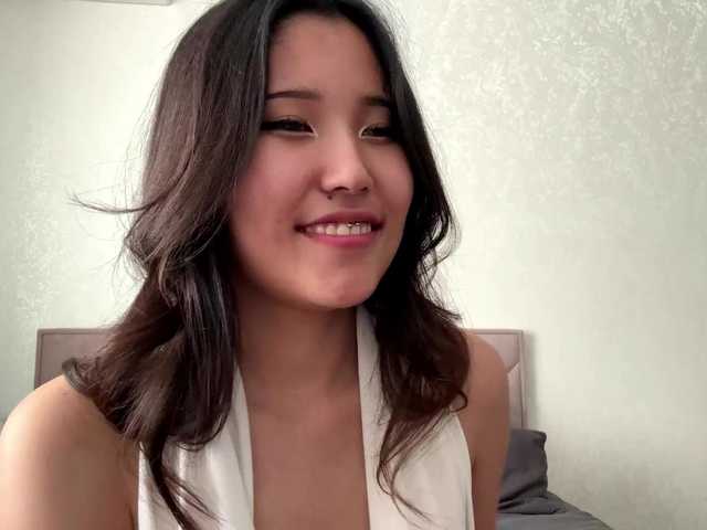 NoreenSemetara live cam on BongaCams