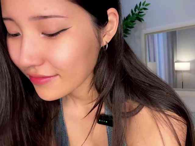 NoreenSemetara webcam