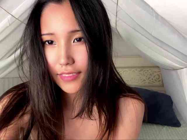 NoreenSemetara webcam
