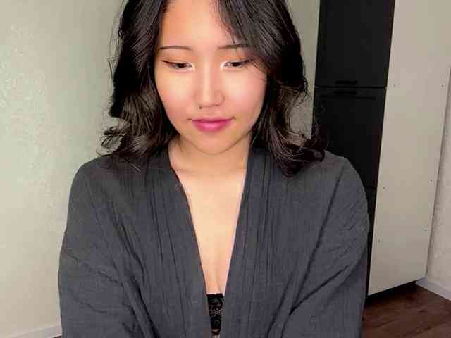 NoreenSemetara webcam