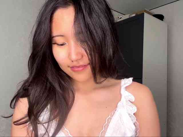 NoreenSemetara webcam