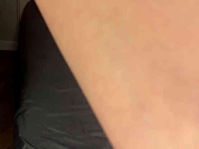 NoreenSemetara webcam