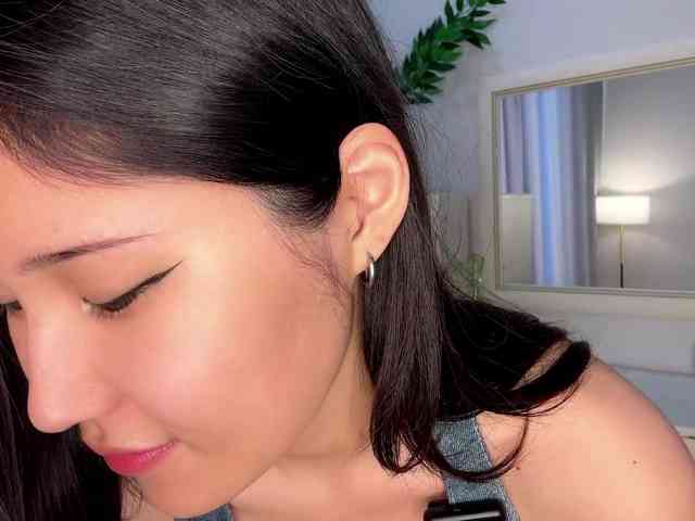 NoreenSemetara webcam