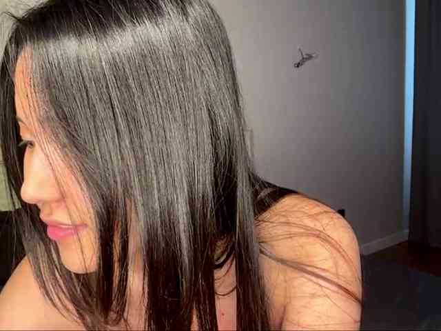 NoreenSemetara webcam
