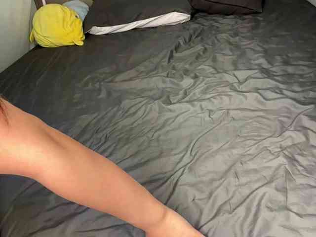 NoreenSemetara webcam