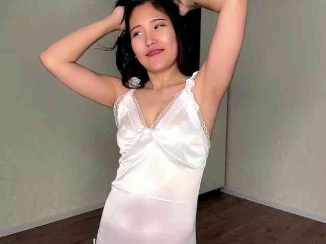 NoreenSemetara webcam