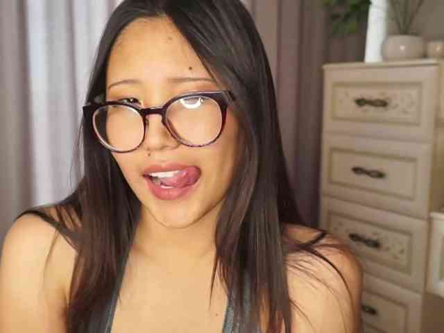 videochat adult NoreenSemetara