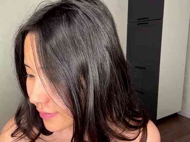 NoreenSemetara webcam