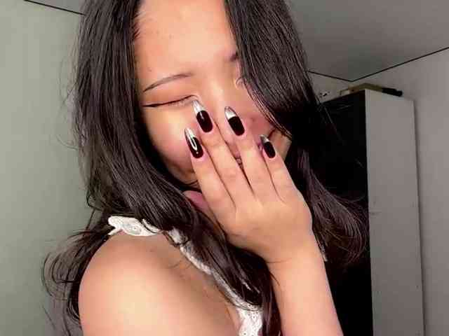 NoreenSemetara webcam