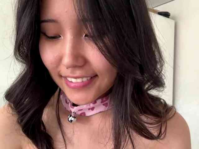 NoreenSemetara webcam