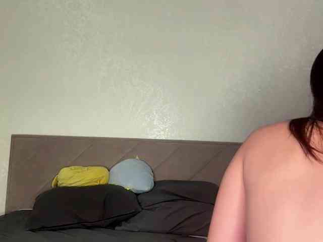 NoreenSemetara webcam