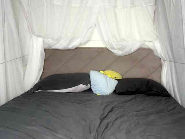 NoreenSemetara webcam