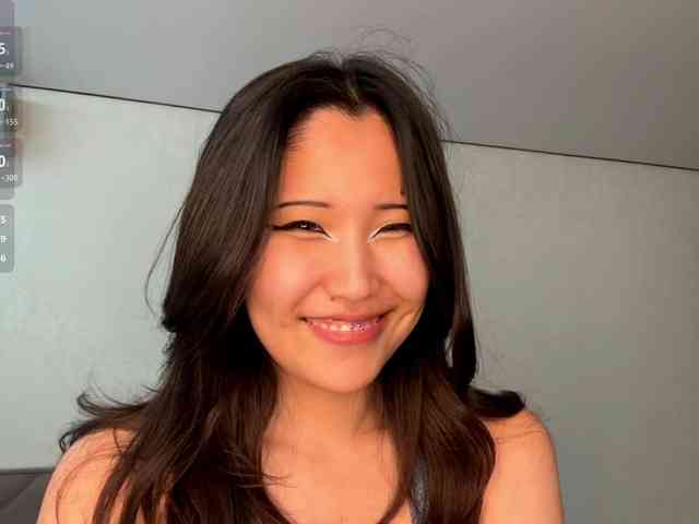 NoreenSemetara webcam