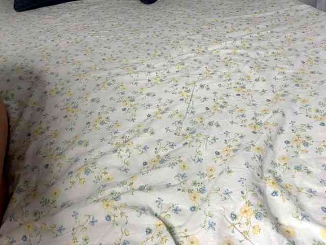 NoreenSemetara webcam