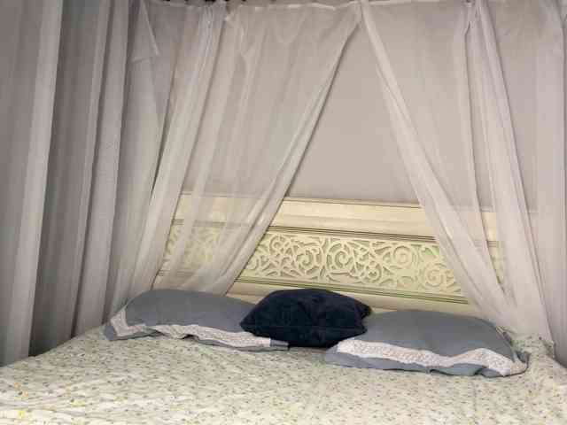 NoreenSemetara webcam