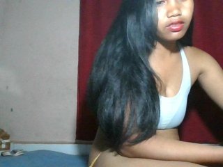 Keziah34's Live Webcam