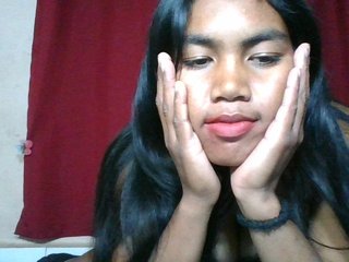 Keziah34's Live Webcam