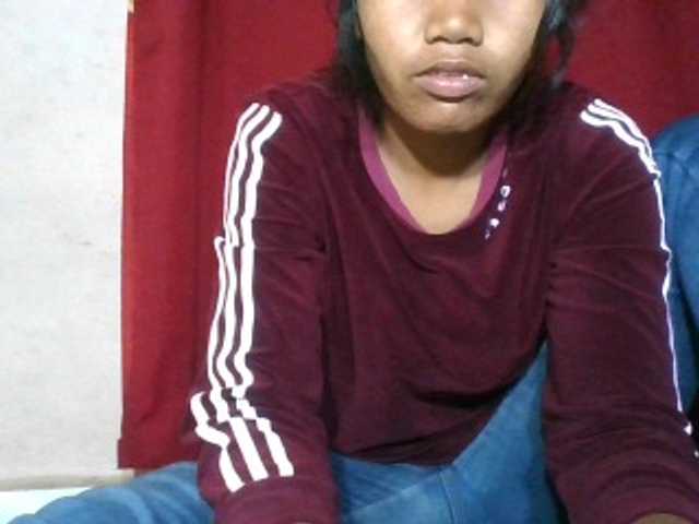 Keziah34 live cam on BongaCams