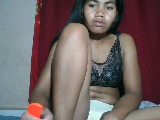 Keziah34 live cam on BongaCams