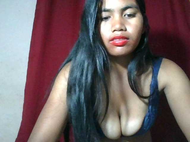 Keziah34 live cam on BongaCams